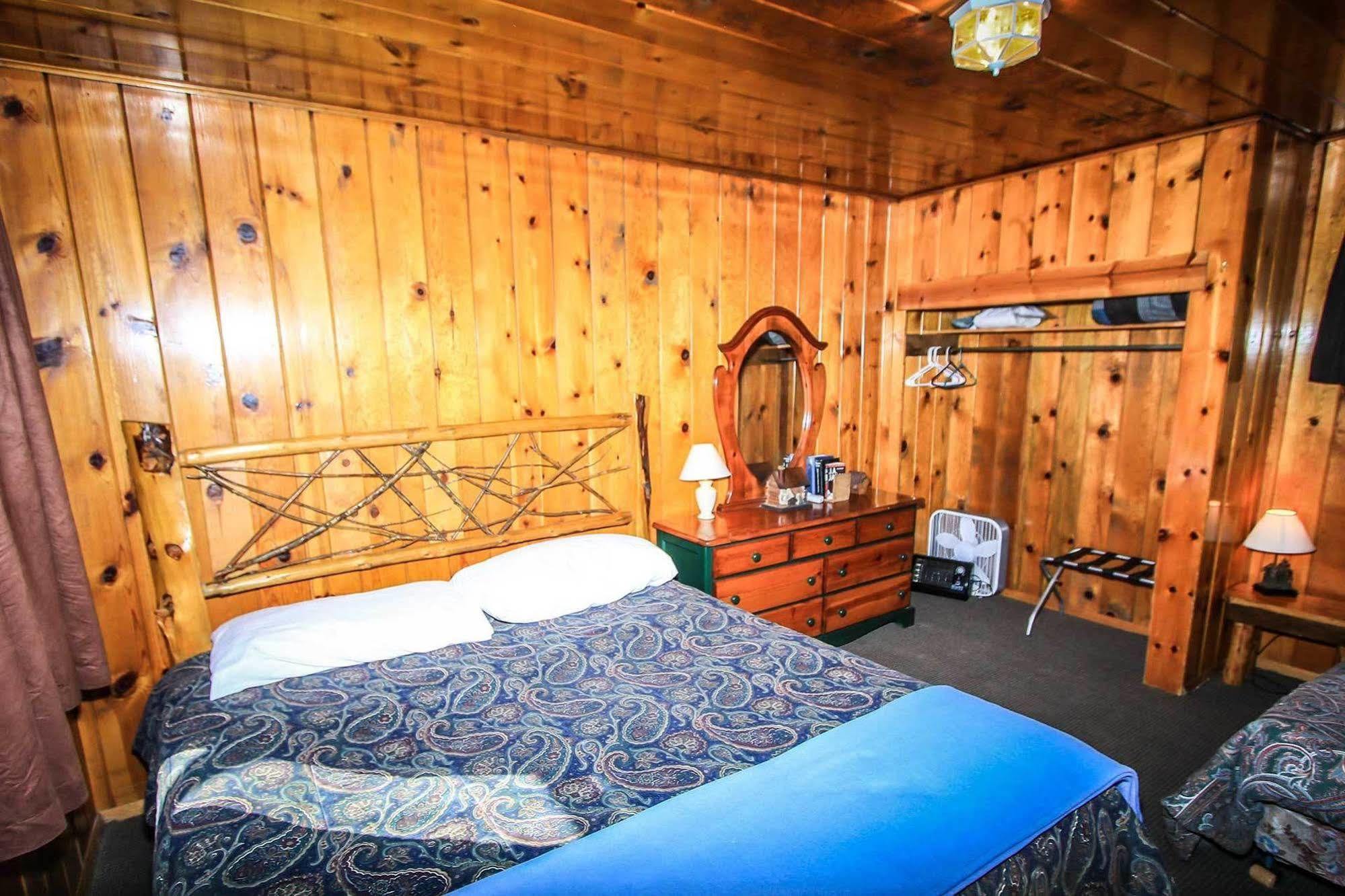 Shore Acres Lodge บิ๊กแบร์เลค ภายนอก รูปภาพ