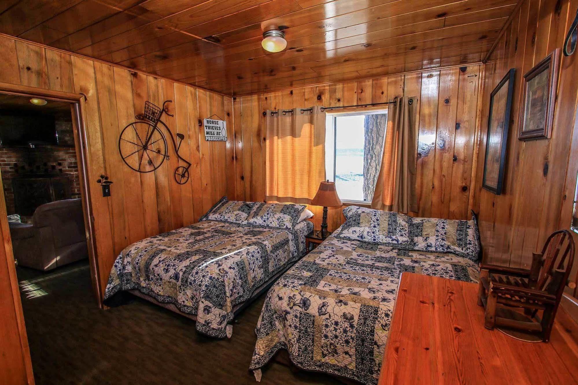 Shore Acres Lodge บิ๊กแบร์เลค ภายนอก รูปภาพ